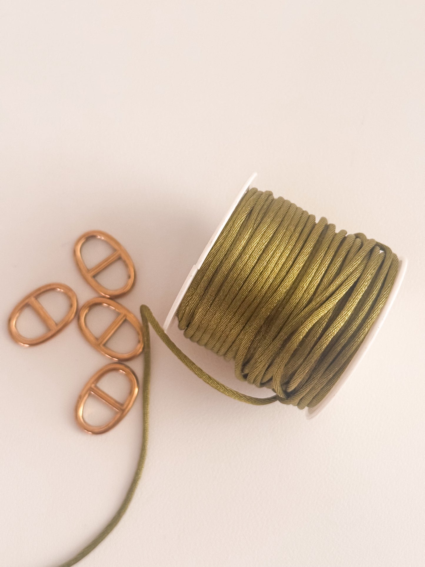 Lea Hilo Bracelet