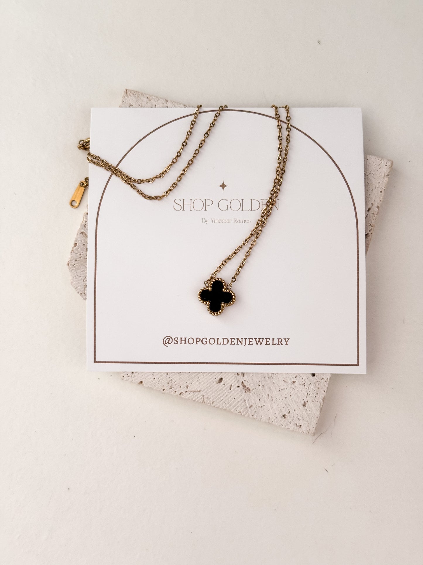 Clover Black Necklace