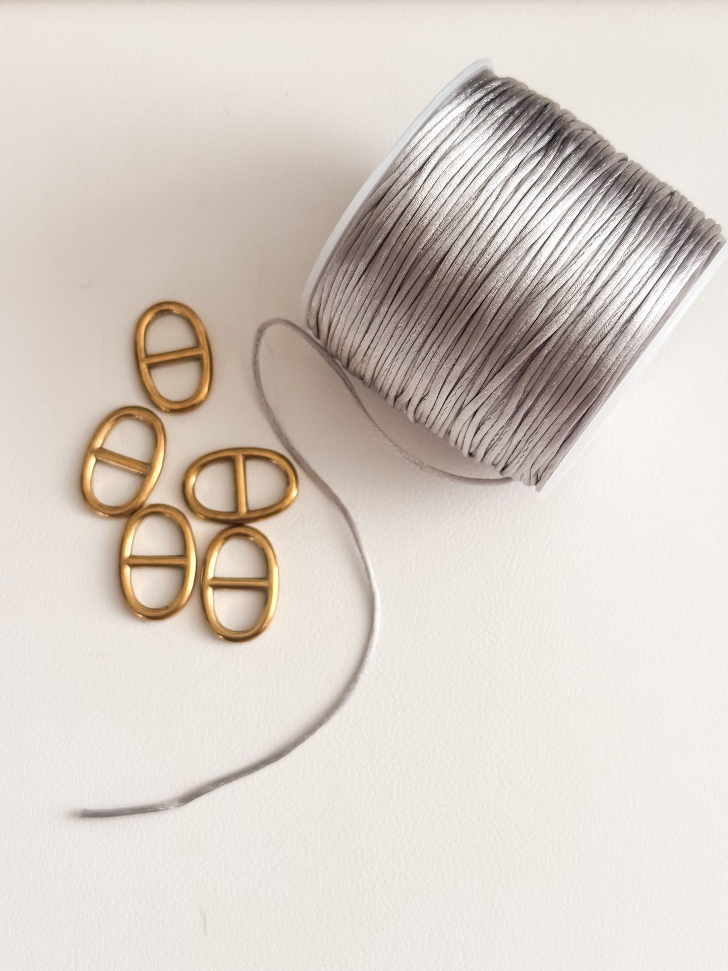 Lea Hilo Bracelet